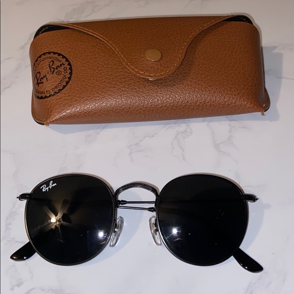 Black round ray ban sunglasses new